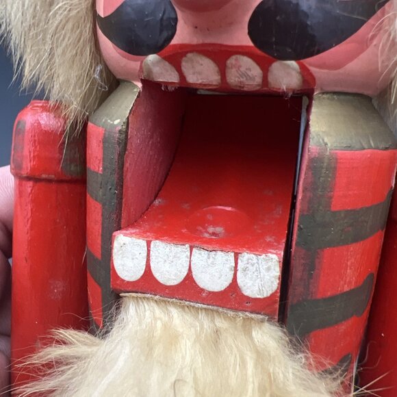 VTG Erzgebirge Nutcracker 9.25" Soldier Christmas Holiday Decor Germany 1977 - Picture 12 of 15